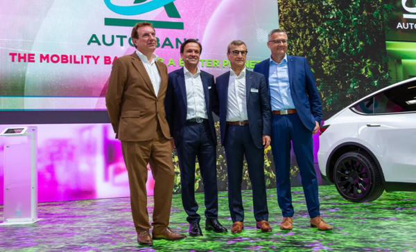 CA Auto Bank und Drivalia bei der IAA Mobility 2023